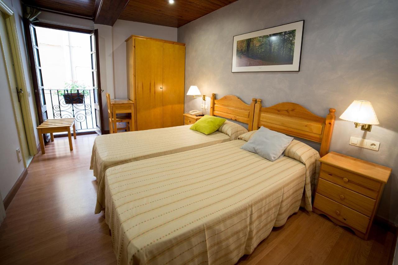 Ca L'amagat Hotel *